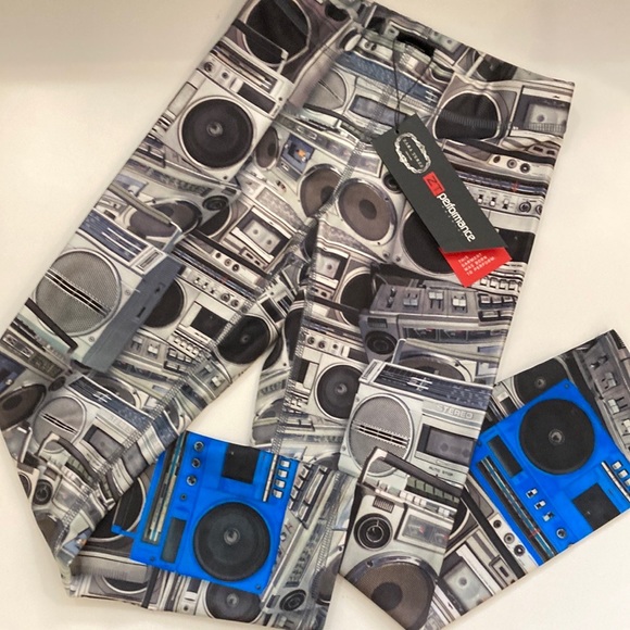 🎶💕Zara Terez Performance apparel vintage Boombox Stereo leggings 🎵🎧 - Picture 2 of 5